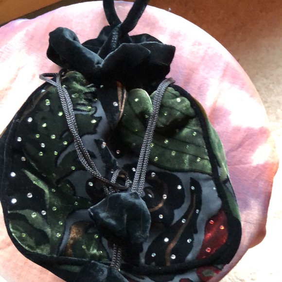 Velvet pouch bag with multi colored beads.Draw string. gorgeous little pouch . - Picture 4 of 6